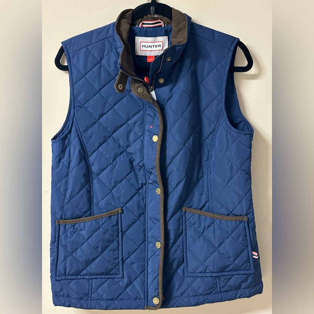 NWT Hunter Quilted Outwear Navy & Brown Corduroy Trim Vest Size S